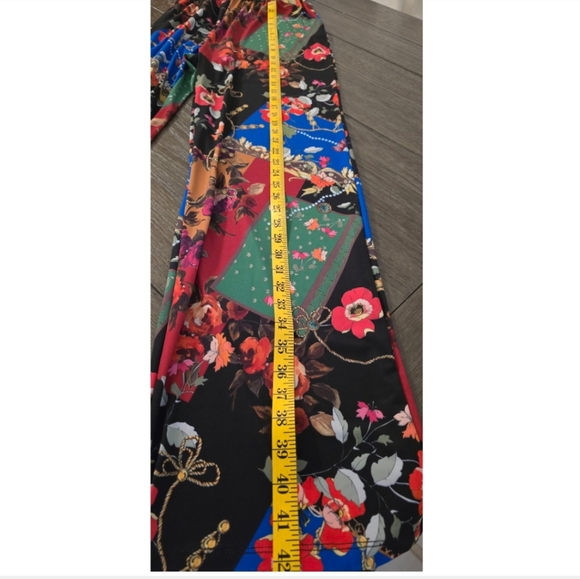 VENUS Wrap Collar Colorful Multicolor Floral Jumpsuit Size M - Picture 10 of 12